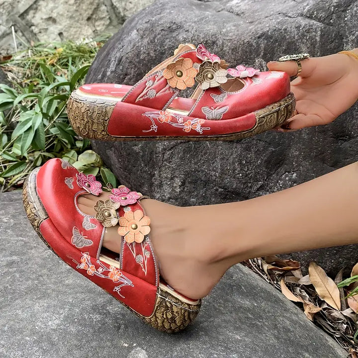 Selor | Retro Red Floral Sandals